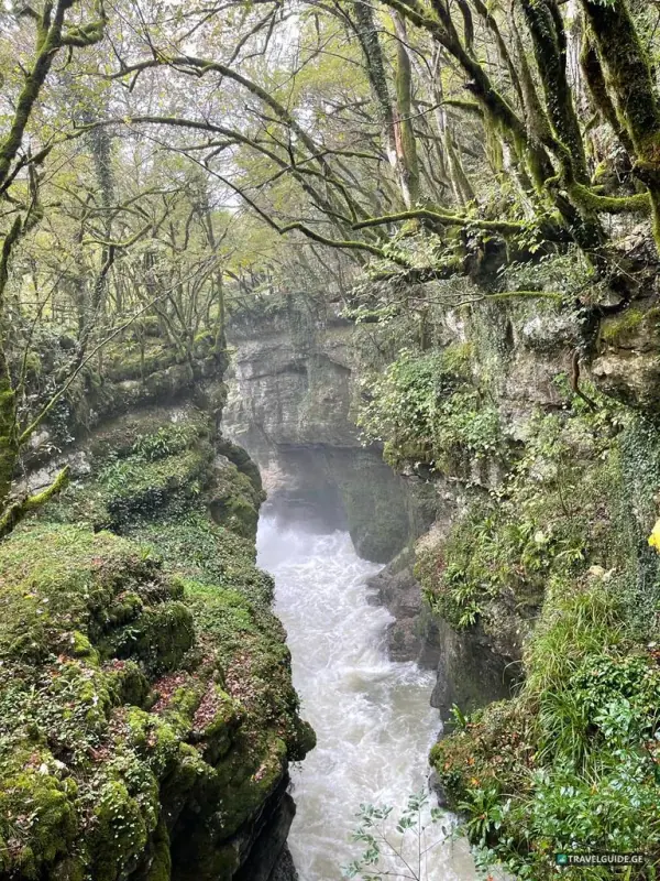2-Day Kutaisi Adventure: Caves and Canyons